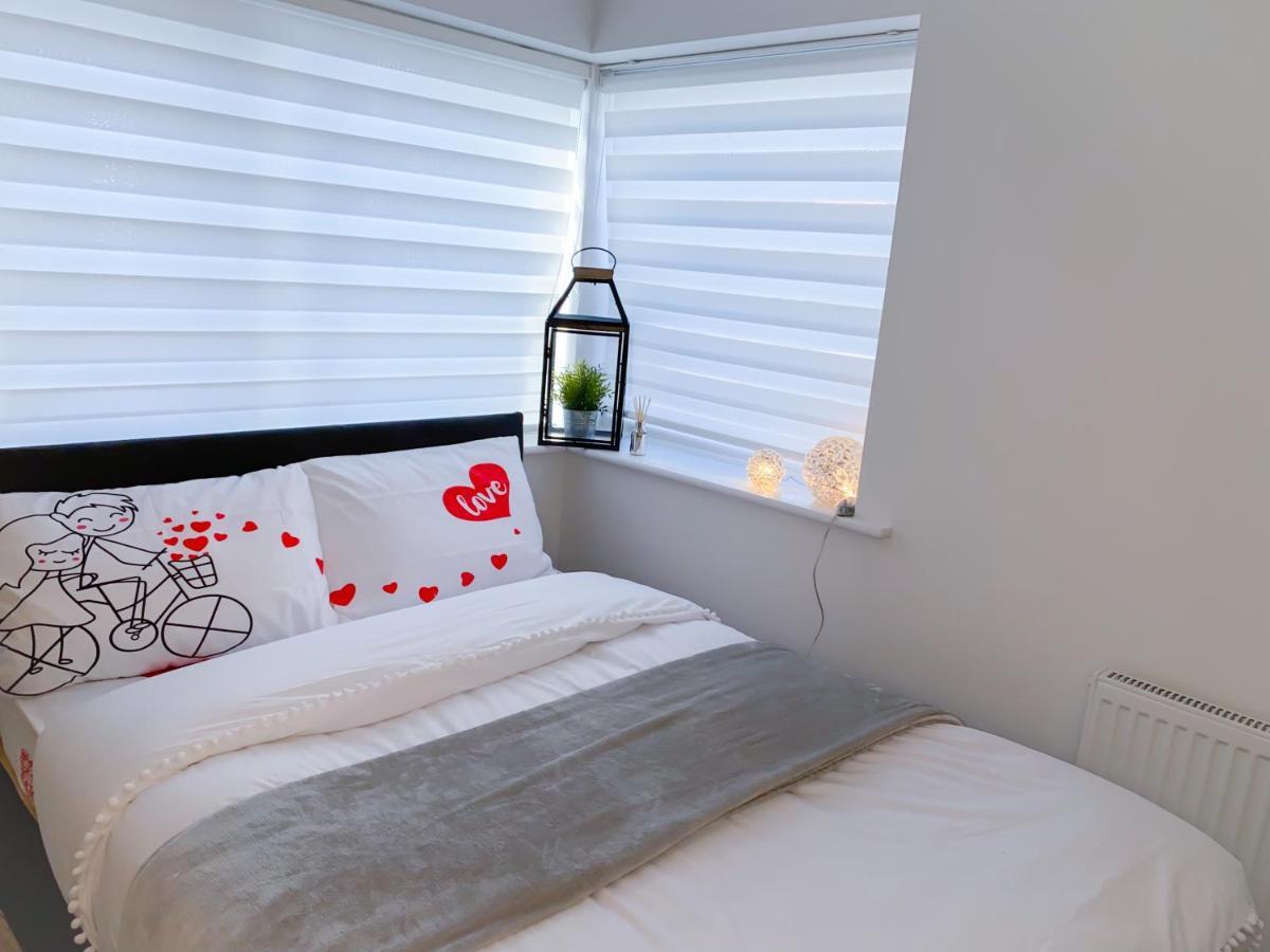 Royal Rooms At Coop Live Etihad, Sports City Манчестър Екстериор снимка