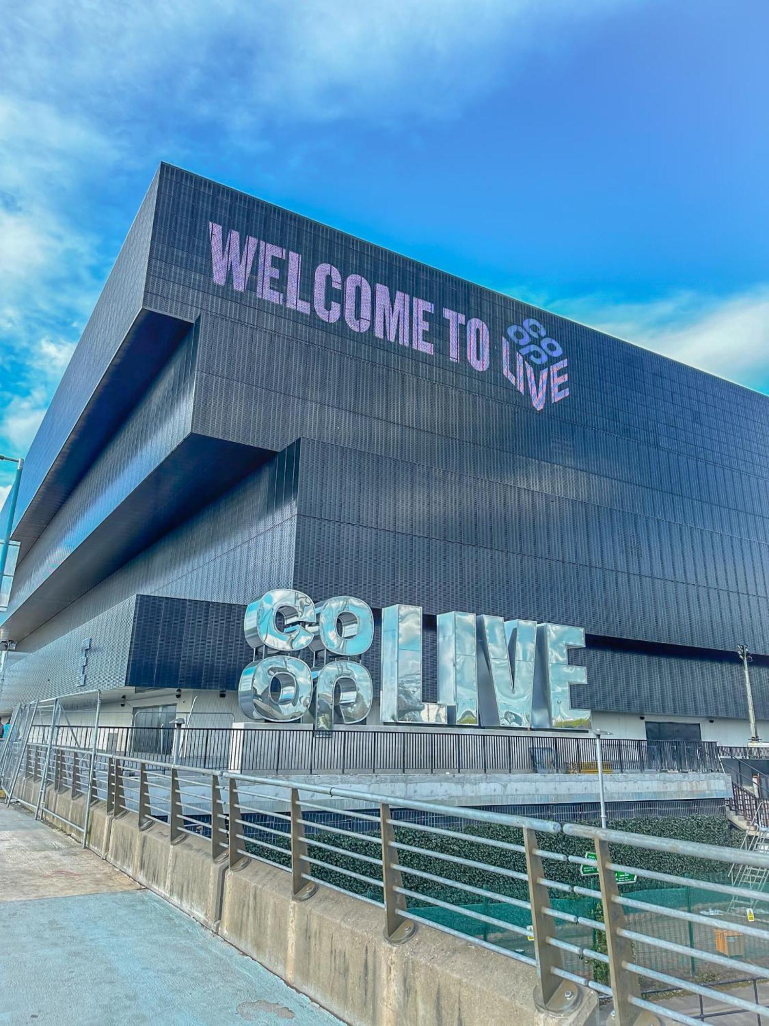 Royal Rooms At Coop Live Etihad, Sports City Манчестър Екстериор снимка